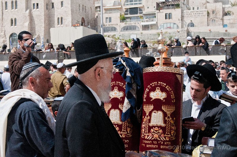 20100408_105155 D300.jpg - Praying, Western Wall